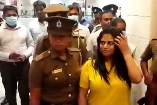 திலினியிடம் 7500 இலட்சம் ரூபாவை கொடுத்த வைத்தியர்..!!