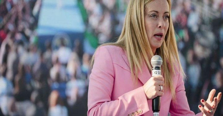 இத்தாலியில் இரண்டாம் உலகப் போருக்குப் பிறகு முதல் தீவிர வலதுசாரி பெண் பிரதமர்!