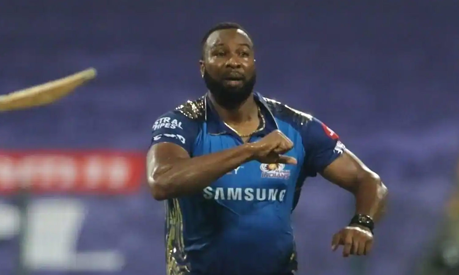 ஐபிஎல் போட்டிகளில் இருந்து ஓய்வு அறிவித்த பொல்லார்டுக்கு இந்திய வீரர்கள் புகழாரம்