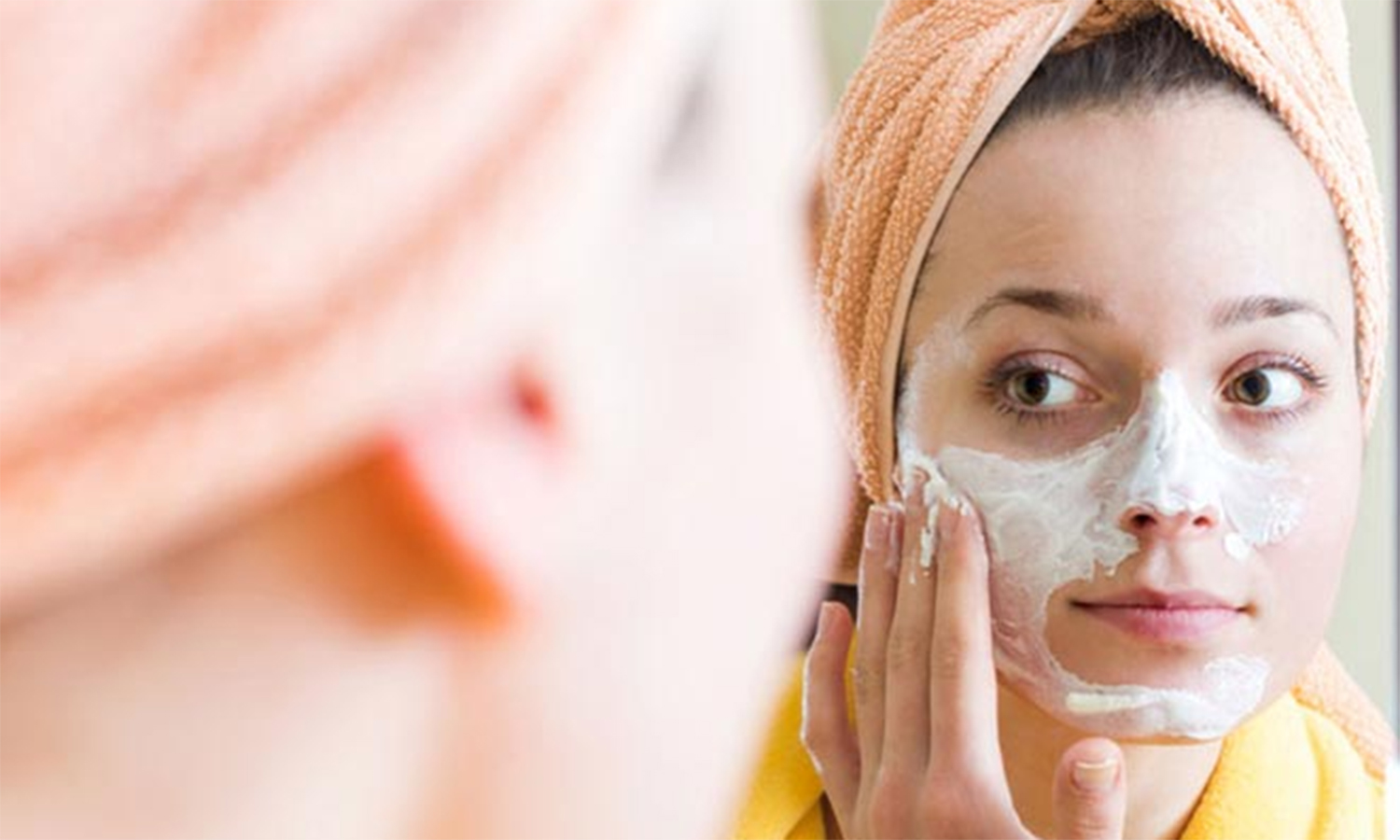 இயற்கை முறையில் வீட்டிலேயே பேஷியல் செய்வது எப்படி?