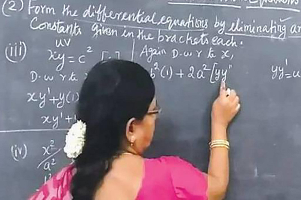 ஆசிரியர்களின் ஆடைகள் தொடர்பில் விடுக்கப்பட்டுள்ள கோரிக்கை