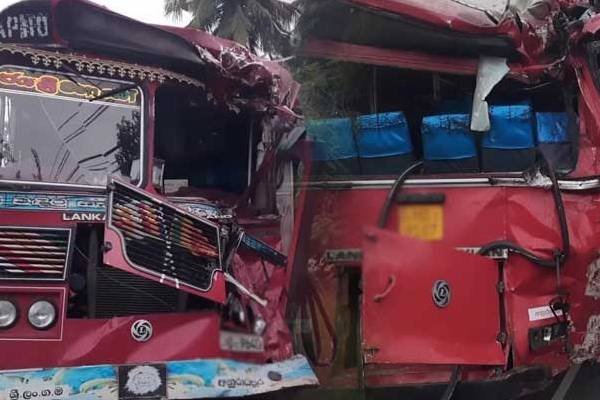 கொழும்பு – குருநாகல் பிரதான வீதியில் இரண்டு பேருந்துகள் நேருக்கு நேர் மோதி விபத்து!மூவர் காயம்