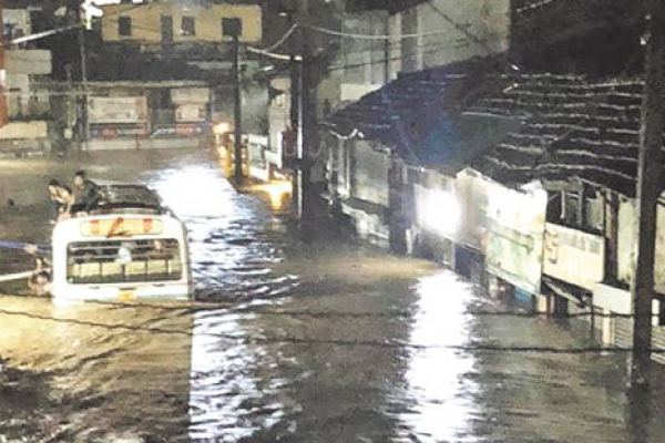 கண்டி நகரம் வெள்ளப்பெருக்கிற்கான காரணம்..!!