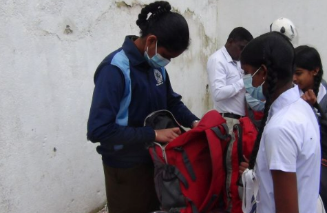 பாடசாலை மாணவர்கள் தொடர்பில் பொலிஸாருக்கு வழங்கப்பட்டுள்ள ஆலோசனை