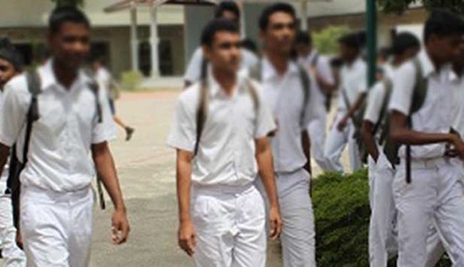 வகுப்பறைகளில் மாணவர்களின் எண்ணிக்கையை குறைக்க திட்டம் !