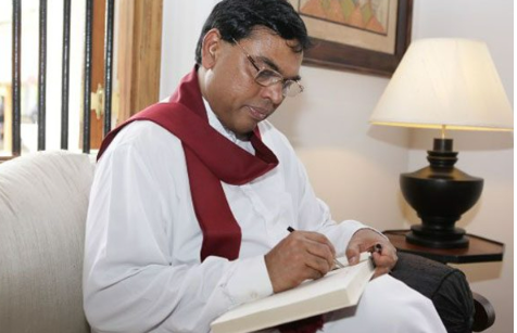 பசில் வீ்ட்டில் திடீரென ஏற்பாடு செய்யப்பட்ட பூஜை வழிபாடுகளை புறக்கணித்த ராஜபக்சர்கள்