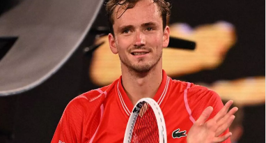 ஆஸ்திரேலிய ஓபன் டென்னிஸ் - மெத்வதேவ், சிட்சிபாஸ் முதல் சுற்றில் வெற்றி