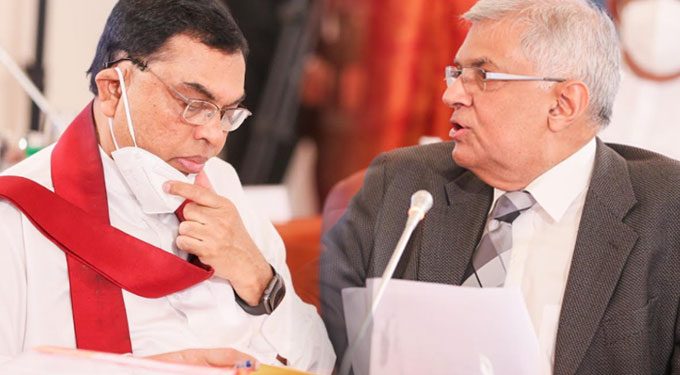 மஹிந்தவைப் பிரதமர் பதவியில் இருந்து நீக்கியமை பிழை – பஷில்