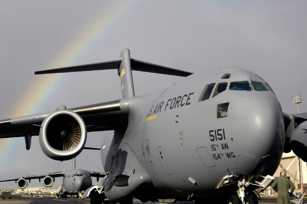 பலத்த பாதுகாப்புடன் இலங்கையிலிருந்து வெளியேறிய அமெரிக்க ராஜதந்திரிகள்