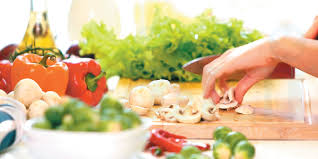 பிரசவத்துக்குப் பிறகு தாய்ப்பால் நன்றாகச் சுரக்க என்னென்ன உணவுகளைச் சாப்பிடலாம்...