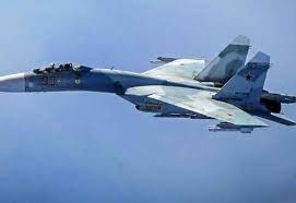 அமெரிக்க டிரோன் மீது ரஷ்ய போர் விமானம் மோதல்!