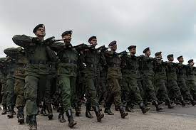 இலங்கையில் இராணுவத்தினரின் பாதுகாப்புடன் களமிறங்கும் வெளிநாட்டவர்கள்