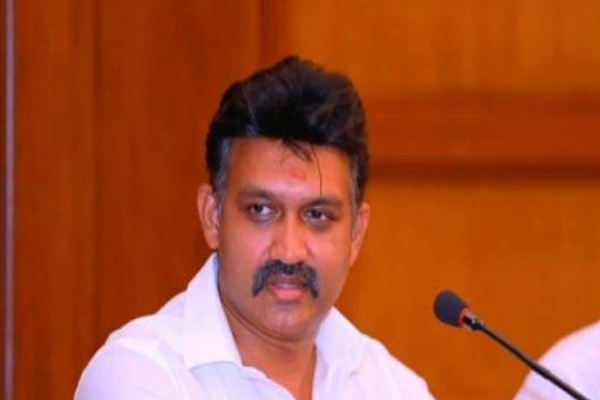 பண்டாரவளையில் பாரிய மண்சரிவு!