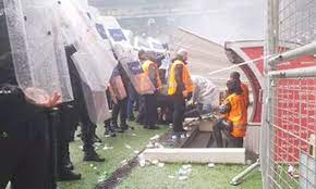 துருக்கி கால்பந்து மைதானத்தில் வன்முறை - 7 பேர் கைது