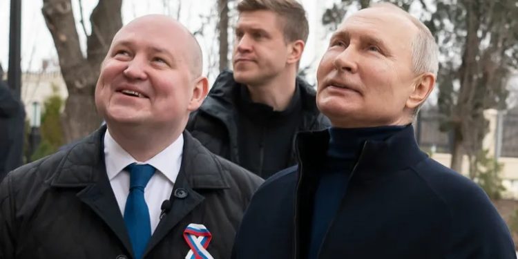 உக்ரைனில் ரஷ்ய ஆக்கிரமிப்பில் உள்ள மரியுபோலுக்கு புடின் விஜயம்