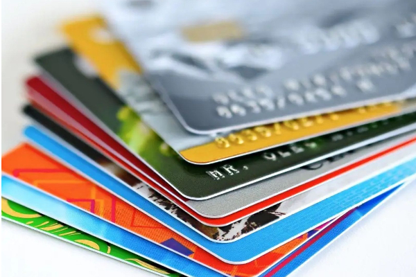 கடன் அட்டை பயன்பாடு குறித்து மத்திய வங்கி வெளியிட்டுள்ள தகவல்