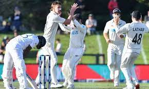 மிட்செல், ஹென்றி அபாரம் - நியூசிலாந்து முதல் இன்னிங்சில் 373 ரன்களில் ஆல் அவுட்