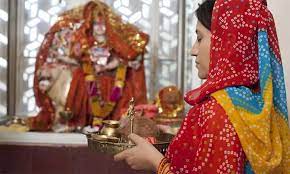 கஷ்டங்களும், பிரச்சனைகளும்... வழிபட வேண்டிய தெய்வங்களும்...