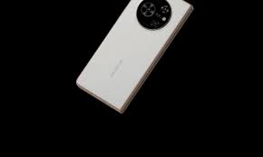 120Hz LTPO AMOLED ஸ்கிரீன் கொண்ட டெக்னோ ஃபோல்டபில் ஸ்மார்ட்போன் அறிமுகம்