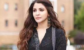 அமிதாப் பச்சனைத் தொடர்ந்து சிக்கலில் மாட்டிக் கொண்ட அனுஷ்கா ஷர்மா