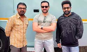 டைட்டில் மற்றும் ஃபர்ஸ்ட் லுக்கை வெளியிடும் ஜூனியர் என்டிஆர் படக்குழு