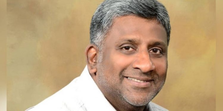 நாடாளுமன்ற கூட்டத்தில் பங்கேற்குமாறு ஆளும் கட்சி உறுப்பினர்களுக்கு அழைப்பு