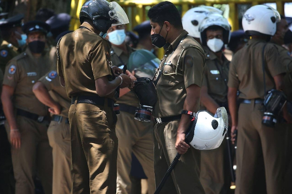 முல்லைத்தீவில் பெண் ஊழியர் மீது பாலியல் பலாத்கார முயற்சி