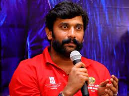 முதல் பாடலை வெளியிட்ட அருள்நிதி படக்குழு