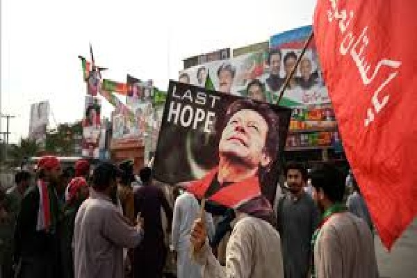 இம்ரான் கான் கட்சிக்கு வருகிறது தடை..!