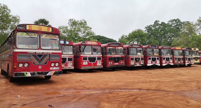 வவுனியாவில் அரச பேருந்துகள் பணிப்புறக்கணிப்பு !!