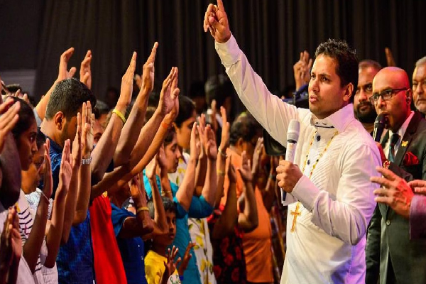 பண மோசடி சர்ச்சையில் சிக்கிய போதகர் ஜெரோம் பெர்னாண்டோ!