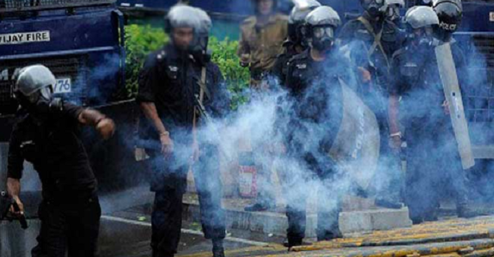 கொழும்பு – பொரளை பகுதியில் கண்ணீர்ப்புகைத் தாக்குதல்!