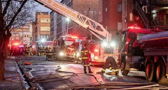 ஜோகன்னஸ்பேர்க்கில் உள்ள அடுக்குமாடி குடியிருப்பில் தீ விபத்து – 52 பேர் உயிரிழப்பு