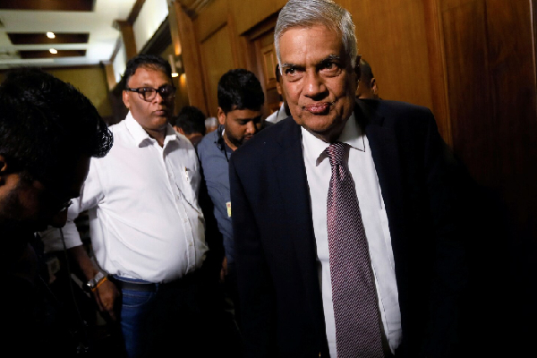 தேர்தலில் எவர் களமிறங்கினாலும் ரணில் வெல்வது உறுதி - ஹரின் பதிலடி