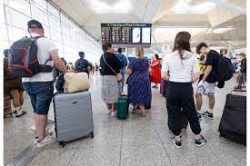 அரச உயர் அதிகாரி கனடாவில் தலைமறைவு!