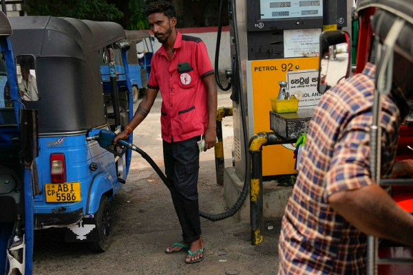 புதிய நிறுவனம் ஆரம்பித்து 24 மணிநேரத்திற்குள் அதிகரித்த எரிபொருளின் விலை!