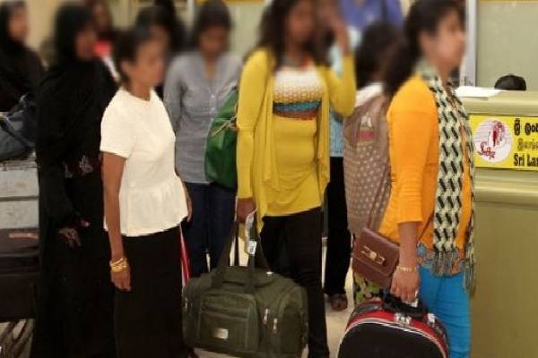 வவுனியாவில் இருந்து 537 பெண்கள் வீட்டு பணியாளர்களாக மத்திய கிழக்கு நாடுகளிற்கு பயணம்