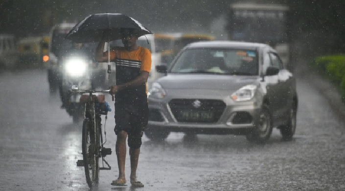 யாழ்ப்பாணம் உள்ளிட்ட பகுதிகளில் இடியுடன் கூடிய மழை