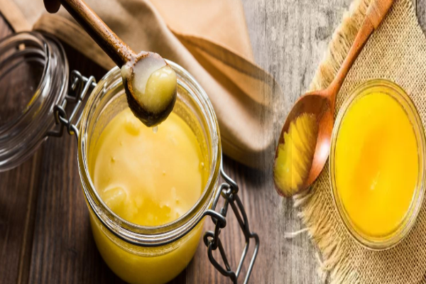 அதிகமாக நெய் சாப்பிடுபவரா நீங்க? அப்போ இந்த ஆபத்து வரும் ஜாக்கிரதை