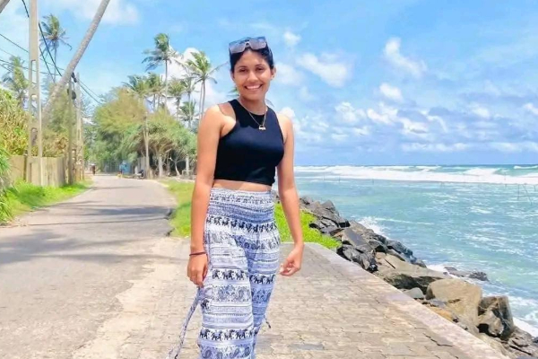 சமூக ஊடகங்களில் பிரபலமான யுவதியை கொன்ற காதல்