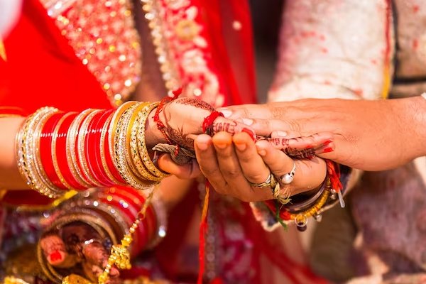 மருமகளின் கிட்னியை கேட்டு மாமியார் கொடுமை; தாங்கமுடியாது பெண் எடுத்த முடிவு!