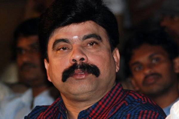 1000 கோடி கடன் ; மோசடி செய்த பவர் ஸ்டார்