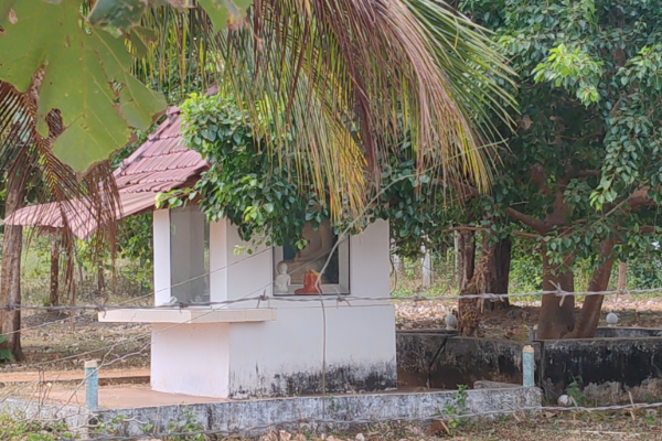 வவுனியா பொலிஸாரின் விகாரை அமைக்கும் முயற்சி தடுத்து நிறுத்தம்