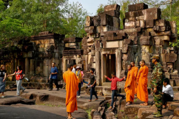 1000 ஆண்டுகள் பழமையான சிவன் கோவிலுக்கு சண்டை போடும் நாடுகள்!