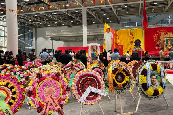 பெரும் திரளான மக்கள் மத்தியில் விடுதலை புலிகளின் தலைவருக்கு சுவிட்ஸர்லாந்தில் வீரவணக்க நிகழ்வு