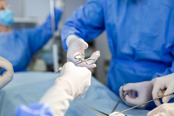 கருப்பையை அகற்ற சென்ற தாய்க்கு நடந்த பெரும் துயரம் ; தனியார் வைத்தியசாலையில் சம்பவம்