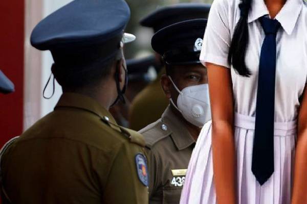 யாழில் 16 வயதான பாடசாலை மாணவி உயிர்மாய்ப்பு ; நடந்தது என்ன?