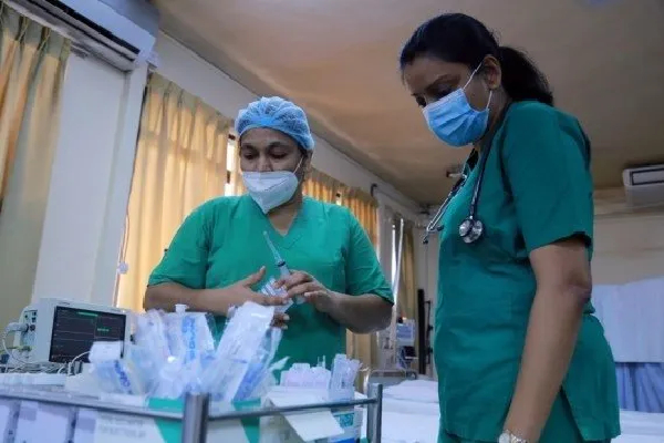 கணவர் மரணம்; மூன்று பிள்ளைகளுக்கும் விஷம் கொடுத்து தாய் விபரீத முடிவு