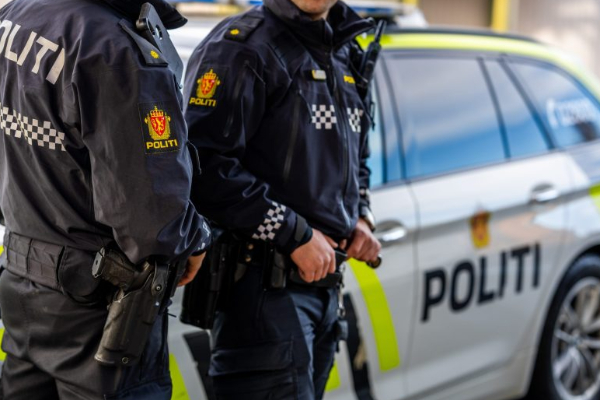 நோர்வே நாட்டில் அடுத்தடுத்து குண்டு வெடிப்பு; மக்கள் வெளியே வர தடை !