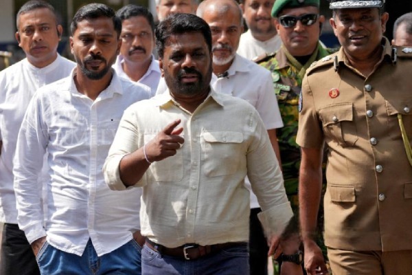 முப்படைகளுக்கு ஜனாதிபதி அவசர அழைப்பு